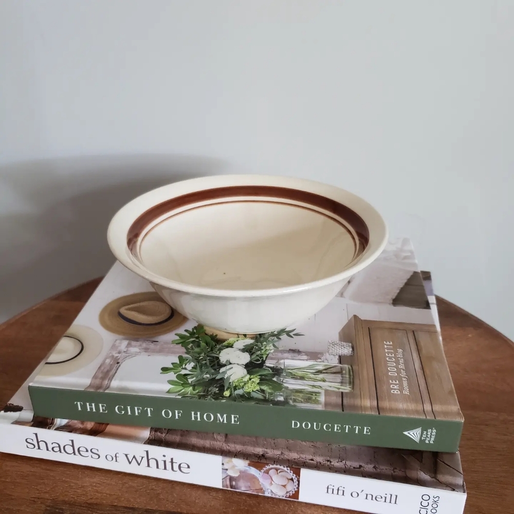 Brown & Cream Stoneware Bowl